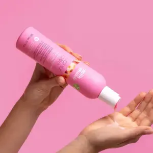 milk_shake Colour Care Colour Maintainer Flower Boyalı Saçlar İçin Nemlendirici Şampuan 300 m